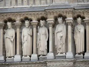 Catedral Notre-Dame de Paris - Las estatuas de la Galería de los Reyes