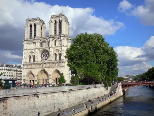 La catedral de Nuestra Señora de París - Guía turismo, vacaciones y fines de semana en París