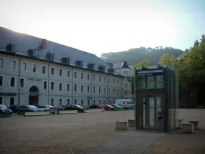 Chambéry - Esplanade de l'Europe et Carré Curial (ex caserma)