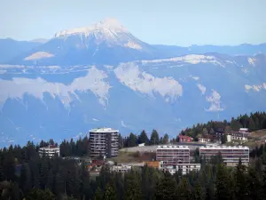 Chamrousse - Recoin (Chamrousse 1650) with view of the mountain