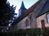 Chapelle de Clermont-en-Auge - Chapelle, arbre et arbustes, dans le Pays d'Auge