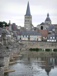 La Charité-sur-Loire - Bridge spanning River Loire, Sainte-Croix bell tower, octagonal tower of the Notre-Dame priory church and facades of the historic town