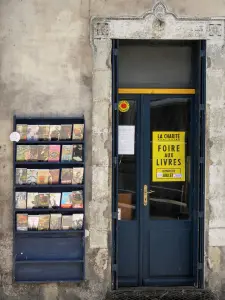 La Charité-sur-Loire - Ventana de una librería