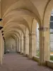 La Charité-sur-Loire - Clunisian priory: gallery of the cloister