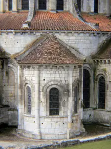 La Charité-sur-Loire - Ábside de la ábside románico de la iglesia prioral de Nuestra Señora
