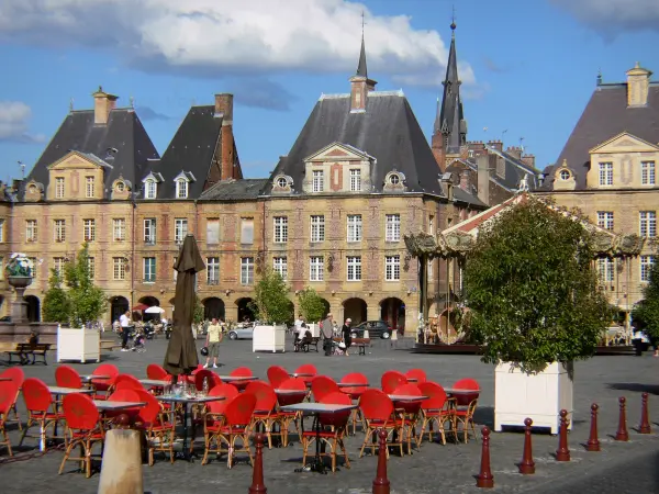 Charleville-Mézières - Führer für Tourismus, Urlaub & Wochenende in den Ardennes