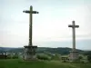 Château-Chinon - Panorama del Calvario: Misión de la Cruz con vistas al exuberante paisaje de Morvan, en el Parque Natural Regional de Morvan