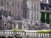 Château de Courances - Escalier en fer à cheval du château