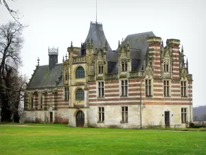 Château d'Ételan - Castle of Flamboyant Gothic style, prairie and trees, in the Norman Seine River Meanders Regional Nature Park
