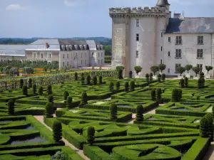 Château et jardins de Villandry - Donjon du château et jardin d'ornement