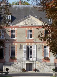 Château de Montmirail - Façade du château