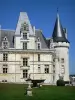 Le château de La Rochefoucauld - Château de La Rochefoucauld: Façade du château