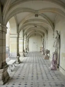 Château de Valençay - Galerie italienne à arcades