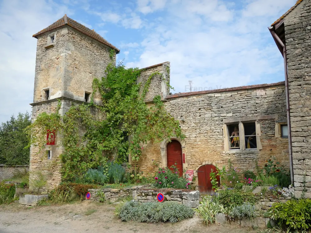 Châteauneuf-en-Auxois - Châteauneuf: Ancien hôtel des Mépartistes