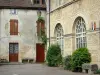 Châteauneuf-en-Auxois - Châteauneuf: Anciennes halles abritant la mairie de Châteauneuf