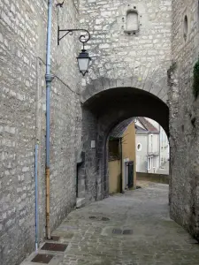 Châteauroux - Saint-Martin gate (gate of the former prison) and alley in the old town