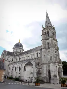 Châteauroux - Église Notre-Dame de style néo-roman