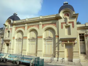 Châtel-Guyon - Spa: Casino-theater