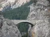 Châtelet bridge - Bridge between two rock faces; in the Ubaye valley