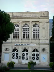 Châtellerault - Exposición antiguo teatro que contiene (Redoutensaal)