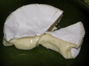 Cheeses of the Pays d'Auge area - Camembert