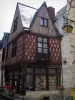 Chinon - Grand Carroi: timber-framed house