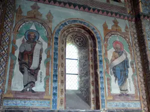 Civray - All'interno della chiesa Saint-Nicolas: murales