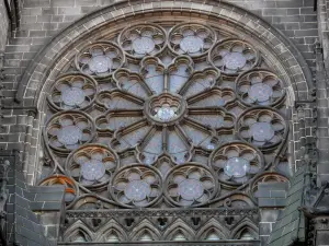 Clermont-Ferrand - Rose window of the Notre-Dame-de-l'Assomption cathedral of Gothic style