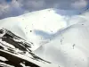 Le col d'Allos - Col d'Allos: Depuis le col, vue sur la montagne enneigée (neige)