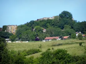 Collina di Mousson - Vista della collina di Mousson e del suo castello