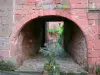 Collonges-la-Rouge - Porche de la maison de la Sirène