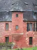 Collonges-la-Rouge - Turret cantilevered corner of the castle Vassinhac