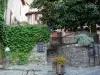 Conques - Stroll through the medieval village