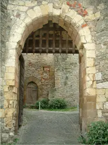 Cordes-sur-Ciel - Poort van Jane (versterkte poort)