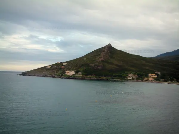 Corsican Cape - Hill of the East coast dominating the sea