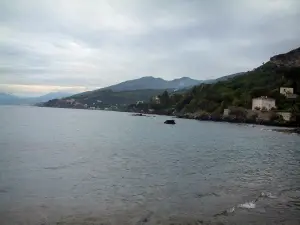 Corsican Cape - Hills of the East coast and the sea