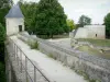 Coucy-le-Château-Auffrique - Promenade sur le chemin de ronde de Coucy-le-Château