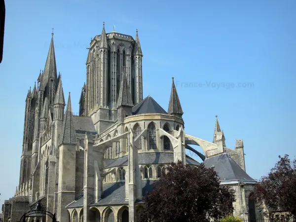 Coutances - Norman stile gotico della cattedrale