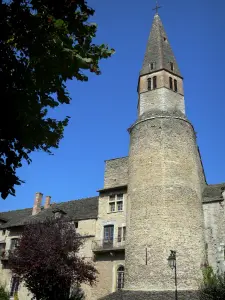 Crémieu - Bell tower of the Saint-Jean-Baptiste church (former chapel of the Augustins convent)