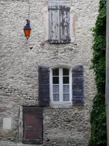 Dauphin - Facade of a stone house