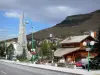 Les Deux Alpes - Les 2 Alpes met het Maison de la Montagne op de voorgrond