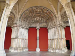 Dijon - Portales de la iglesia de Notre-Dame