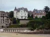 Dinard - Seaside resort of the Emerald Coast: villas, cubicles and the Écluse beach