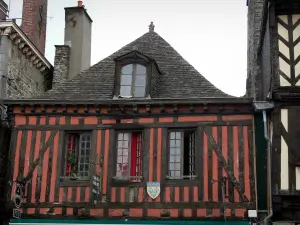 Dol-de-Bretagne - Vecchia casa a graticcio