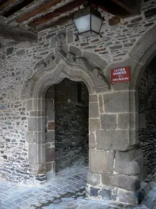 Dol-de-Bretagne - Chartier courtyard, mansion