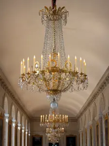 Domaine de Trianon - Grand Trianon - Lustre de la galerie des Cotelle