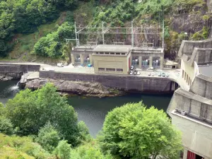 Dordogne upper valley - Hydroelectric Dam Chastang, in the gorges of the Dordogne