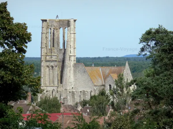 L'église de Larchant - Guide tourisme, vacances & week-end en Seine-et-Marne