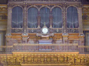 Église de la Madeleine - Intérieur de l'église : grand orgue