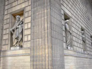 Église de la Madeleine - Statues de saints